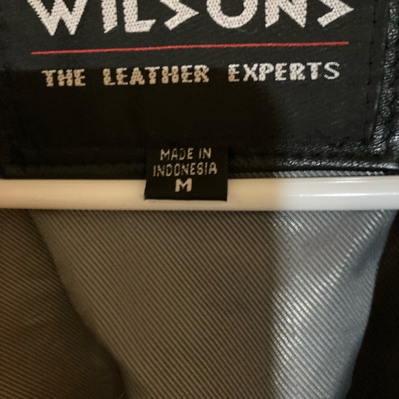 Woman’s Wilson leather coat. Excellent condition. - Picture 6 of 6